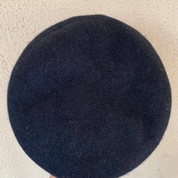 Vivienne Westwood Black Beret - Picture 6 of 6